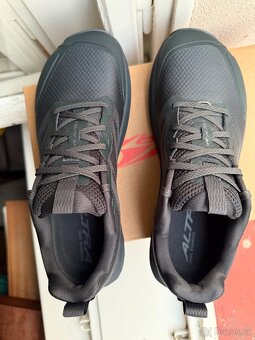 Altra Lone Peak 9 Men's - černé, zcela nové, 42,5 - 7
