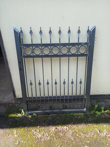 Samonosná kovaná pojezdová brána - 7