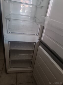 Whirlpool Lednice s mrazákem - 7