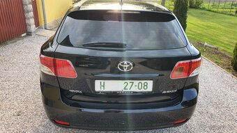 TOYOTA AVENSIS 2.0 DIESEL MODEL 2012 MOC PĚKNÁ - 7