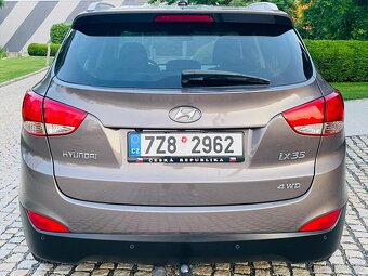 Hyundai ix35 2.0 BENZÍN 120KW 4x4 MANUÁL KAMERA VYHŘEV TAŽNÉ - 7