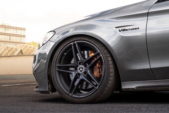 Mercedes-Benz C63 AMG - 7