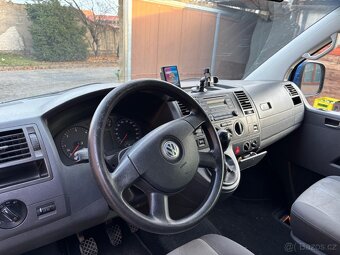 Prodám VW Multivan T5, 2.5TDi 96KW, rok 2008 - 7