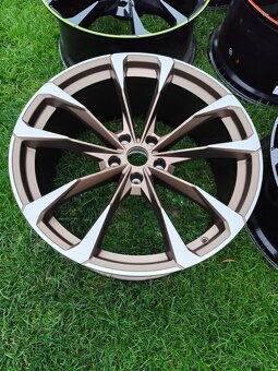 LAMBORGHINI URUS 23" DISKY - 7