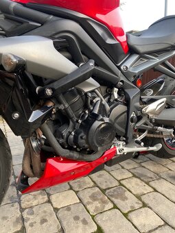 Street triple 675 - 7