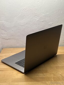 MacBook Pro 15” 2017/16GB RAM/Intel i7/512GB SSD/ - 7