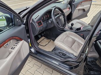 Volvo V70 2.4 - 7