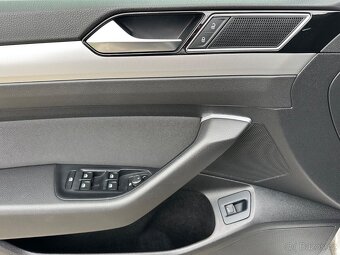 VW Passat B8 2,0TDi Combi – 2016 – FULL LED, ALU, TAŽNÉ - 7