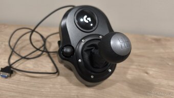 Volant Logitech G920 + pedály + řadící páka - 7