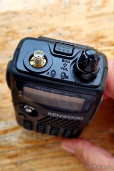 Kenwood TH-F7E sběratelská legenda, TOP stav, příslušenstvi - 7