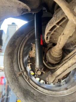 Prodám BMW na díly - 7