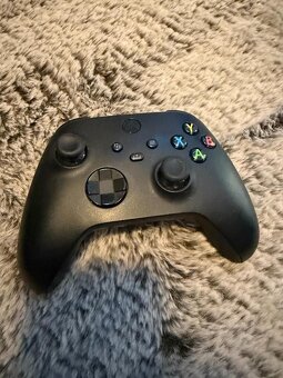 XBOX Series X 1TB - jako nový - 7