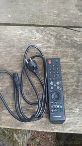 LCD Monitor Samsung SyncMaster T200HD 20" - 7