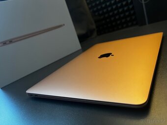 Apple MacBook Air 13” (2019) – i5 / 8 GB RAM / 128 GB SSD - 7