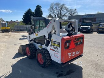 Smykový nakladač Bobcat S530 - 7