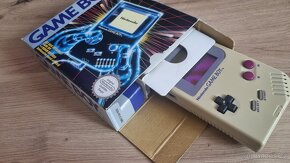 Originál Nintendo Game boy včetně krabice.Pěkný stav.Posilam - 7