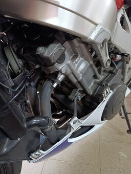 Honda CBR 900RR Fireblade - 7