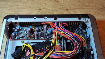 PC skříň Antec ISK110 VESA-U3, mini-ITX, napájecí zdroj - 7