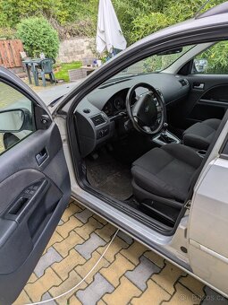Ford Mondeo - 7