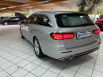 Mercedes-Benz E 220d T 143 kW, r.v. 2018, automat 9G - 7