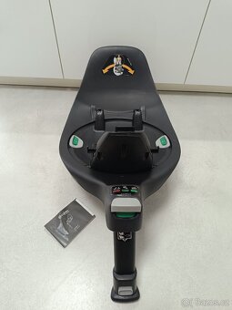 Cybex autosedačka a báze - 7