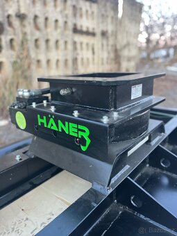 Rovnací rám na bagr s rotátorem - 7