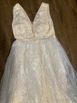 svatební šaty vel 38 a 40 champaigne - 7