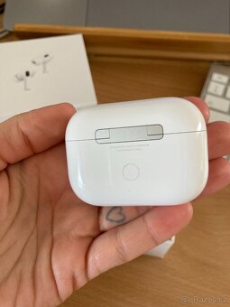 Apple AirPods Pro (2nd generation) - 7