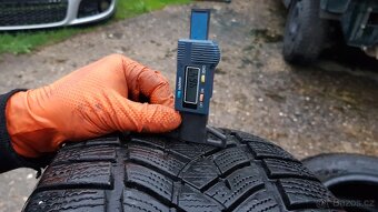 Zimní pneu Goodyear UltraGrip SUV 235/55 R18 - 7
