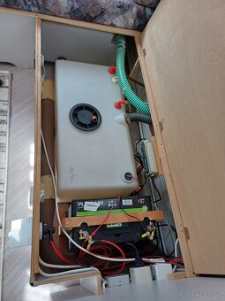 Prodam obytný přívěs Knaus 6504 Sudwind - 7