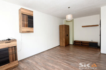 prodej bytu 3+1 s lodžií, 66 m2 + 7 m2 - Černčice - 7