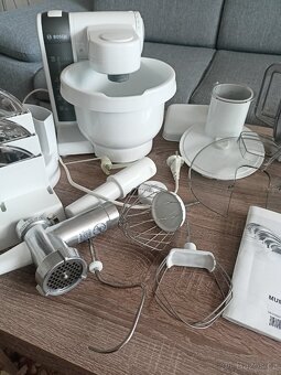 Kuchyňský robot Bosch MUM4855 - 7