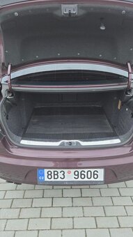 Superb 2.0 TDi - 103 kw r. v. 2013 - nikdy nebouráno - 7