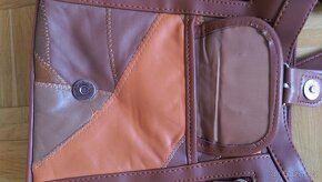 Dámská hnědá kabelka - 7