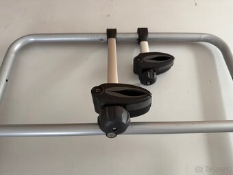 Nosič kol na zadní dveře Thule - 7