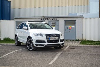 Audi Q7 3.0 Turbo Benzín Quattro 7Miest - 7