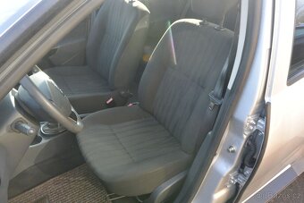 PRODÁM Dacia Duster 1.6i16v 4x4 Klima POPUZE 92TIS.KM - 7
