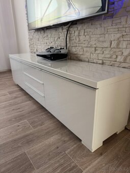 Tv stolek - 7