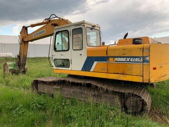 Hyundai 210LC robex - 7