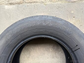 Pneu 235/65 R16C Goodyear - 7
