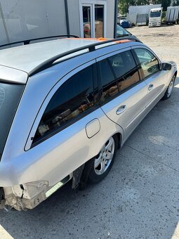 Mercedes-Benz E-class - náhradní díly - 7