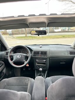Volkswagen Golf IV 1.4 - 7
