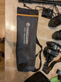 Nikon 610 + 2 objektivy a příslušenství - 7