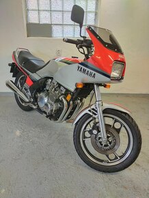 Yamaha XJ 750 - 7