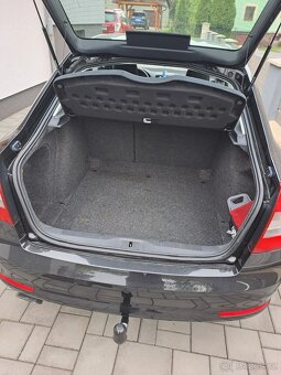 Prodám Škoda Octavia 2 Facelift 1.6 mpi 75kW Liftback - 7