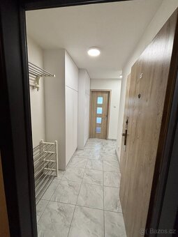 Pronájem bytu 2+kk, Praha Háje - 7