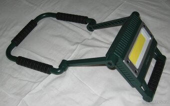 Parkside 20W LED svítilna - 7