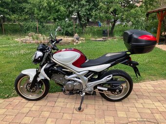 Suzuki SFV 650 Gladius - 7