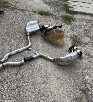 C63 Amg w204 nove original Mercedes vyfuky komplet - 7