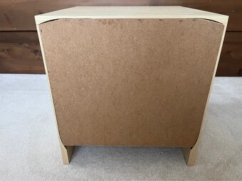 Noční stolek - 7